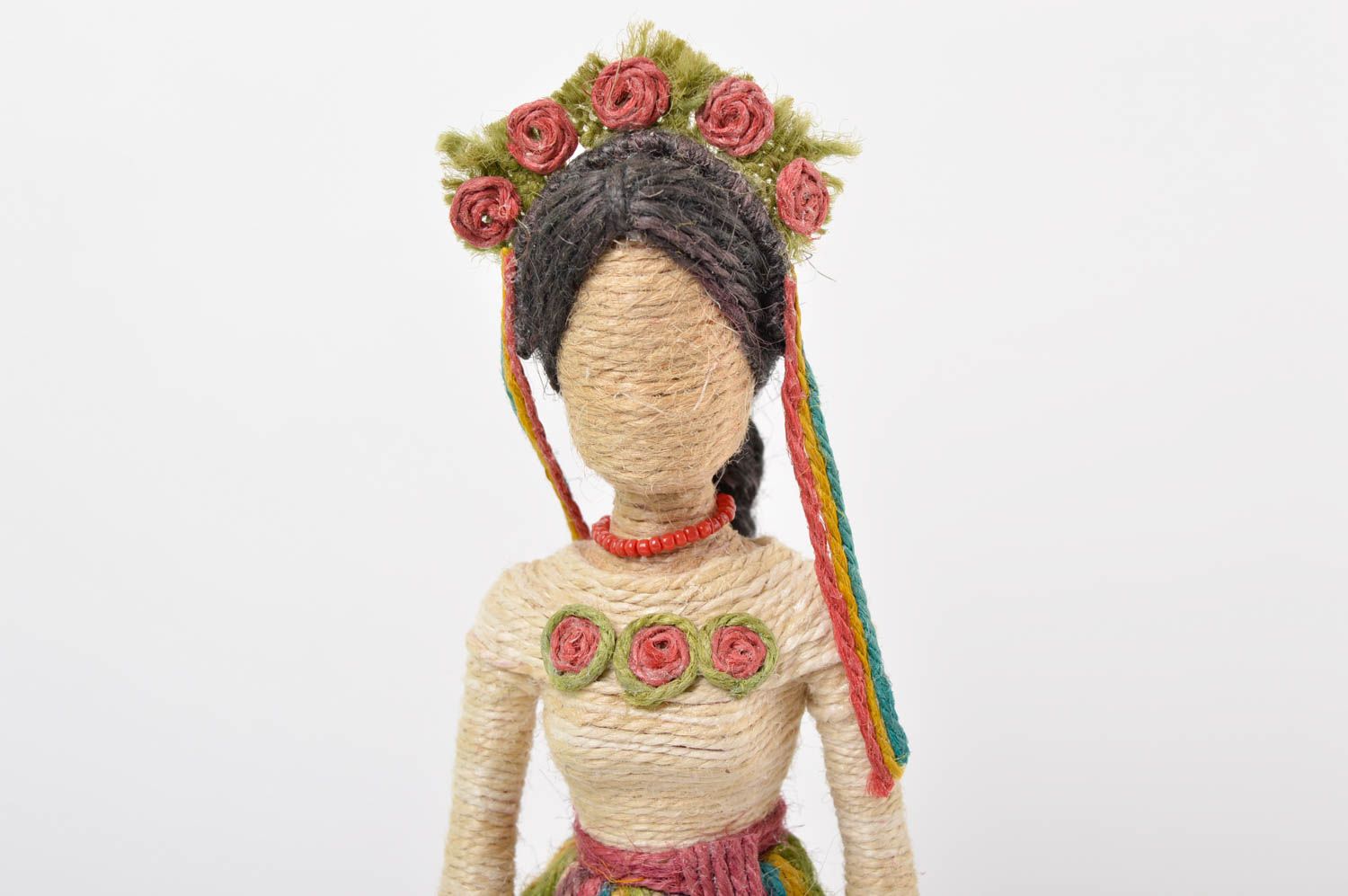 Statuette femme fait main Figurine poupée fil de jute design Déco maison photo 3