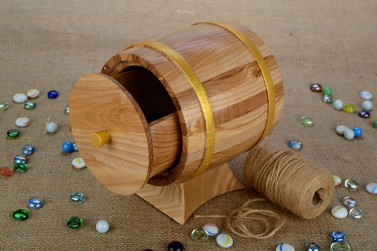 Caixa de madeira barril foto 1