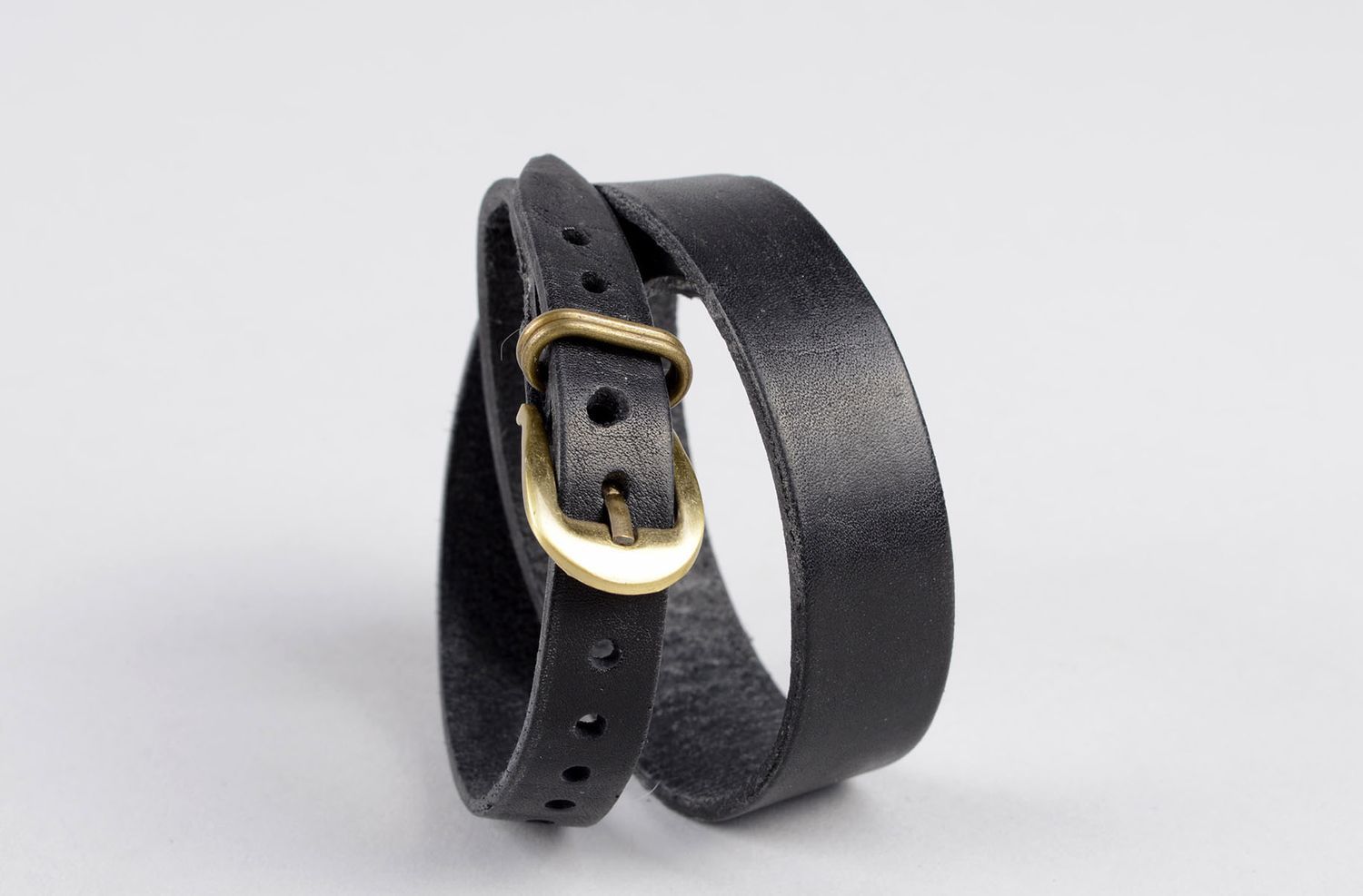 Bracelet en cuir noir Bijou fait main à deux rangs design Accessoire femme photo 4