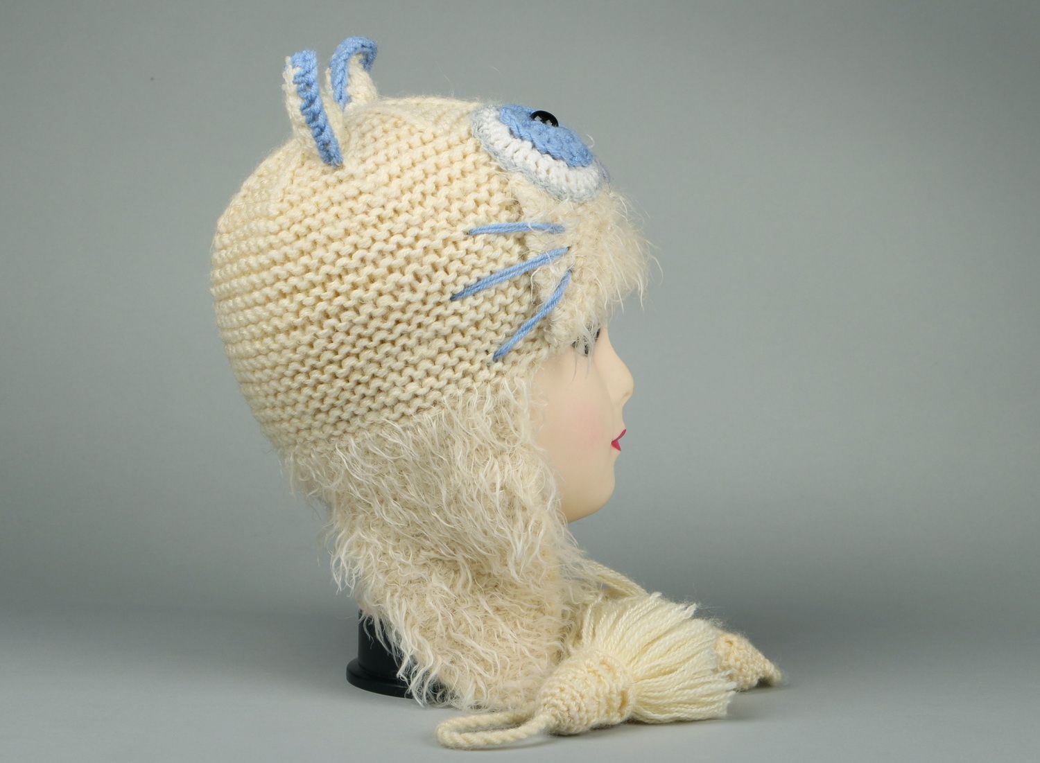 Bonnet personnalisé oreilles de chat tricoté en mi-laine  photo 2