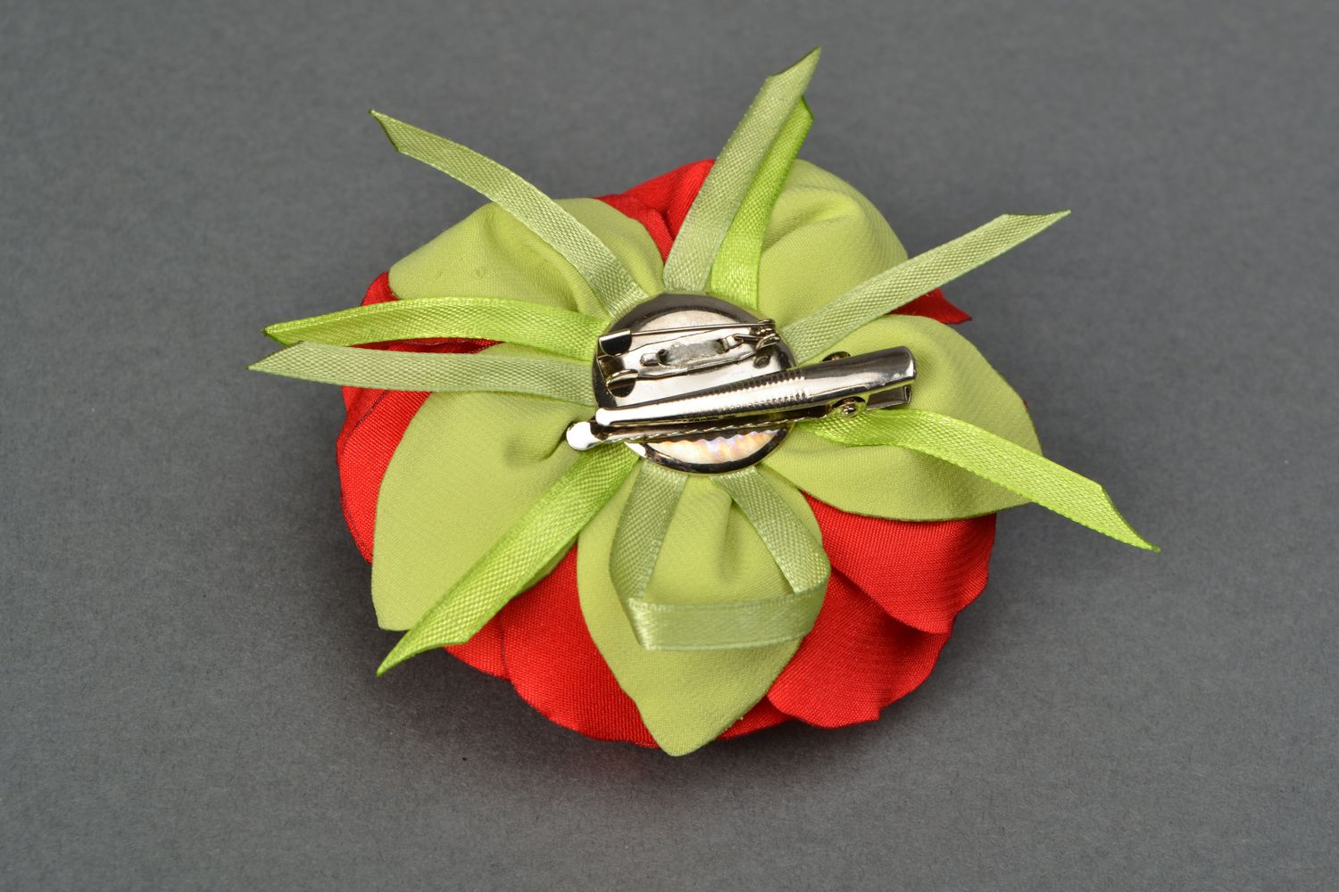 Satin ribbon brooch hair clip in the shape of red rose photo 4