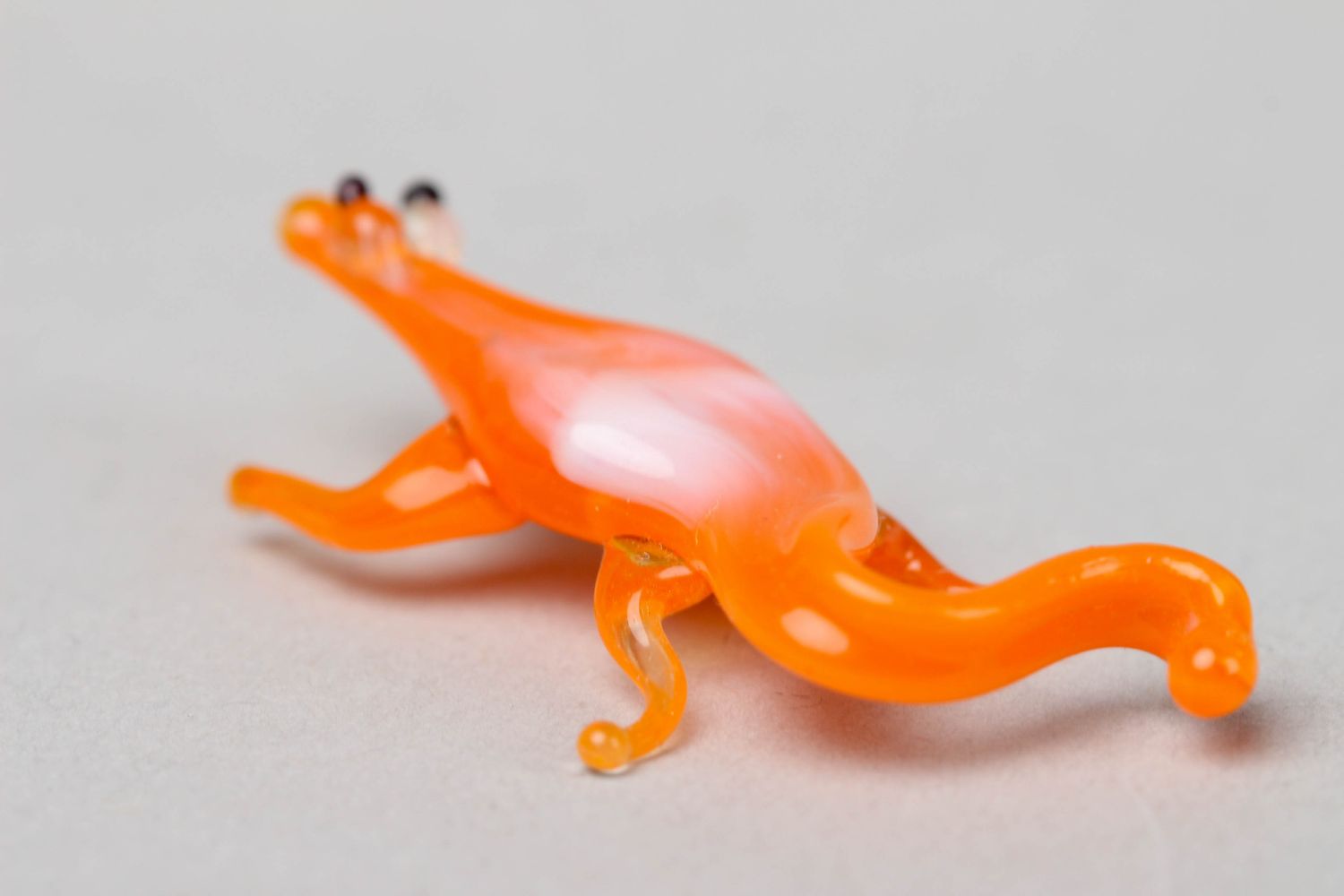 Фигурка из стекла в технике лэмпворк Оранжевая ящерица фото 2