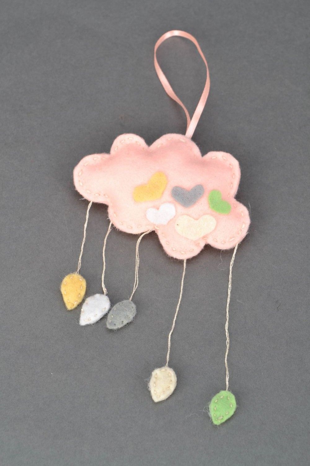 Handmade Spielzeug Wolke aus Filz foto 3
