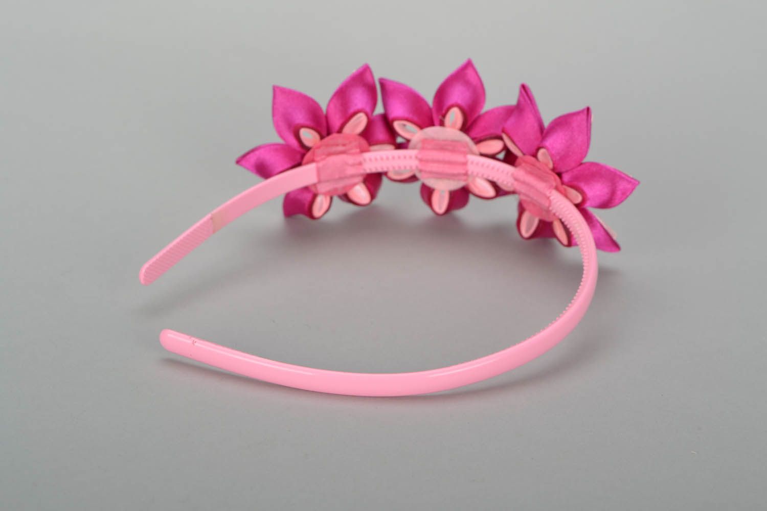 Pink hair band with flowers  photo 5