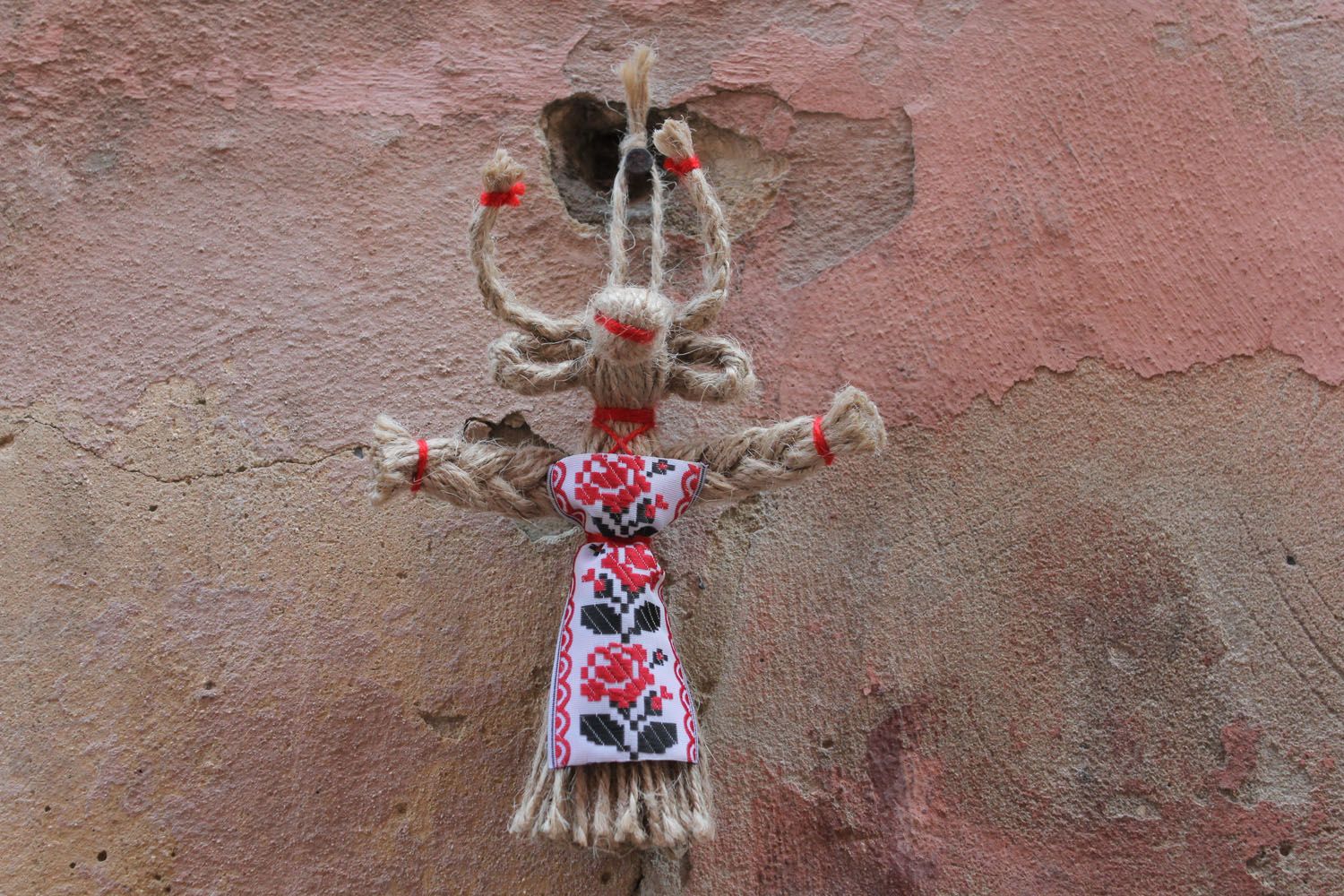 Muñeca étnica con forma de cabra foto 5