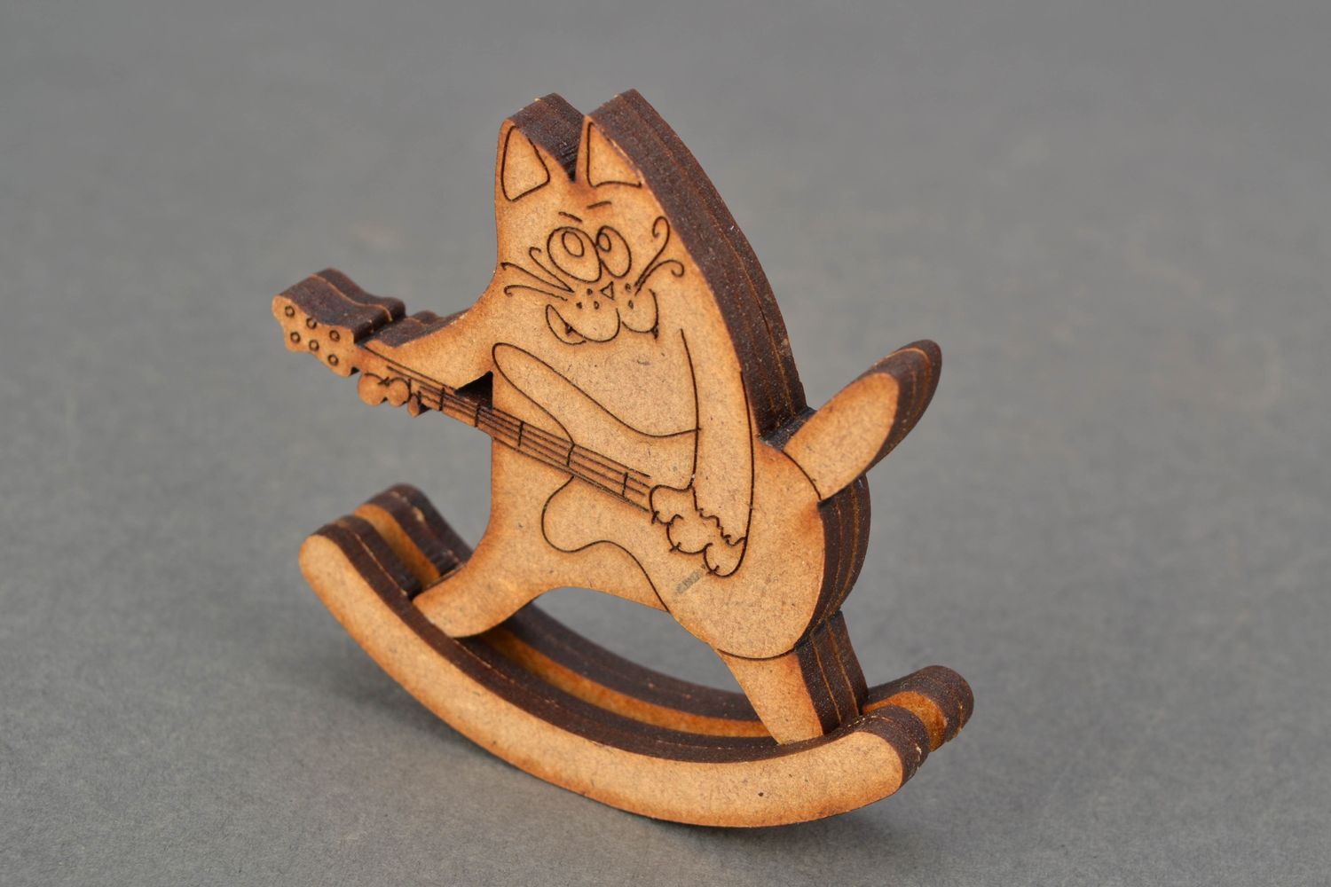 Figurine en bois brut à décorer Chat-guitariste  photo 5