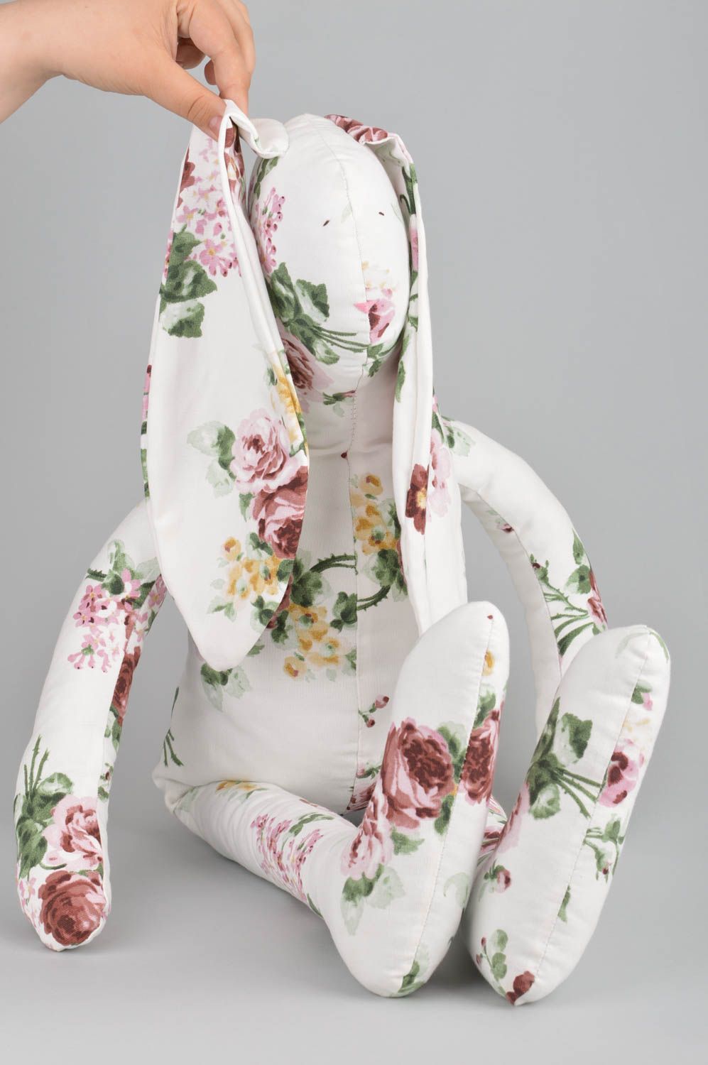 Grande peluche en tissu de coton multicolore fait main lapin avec fleurs photo 3