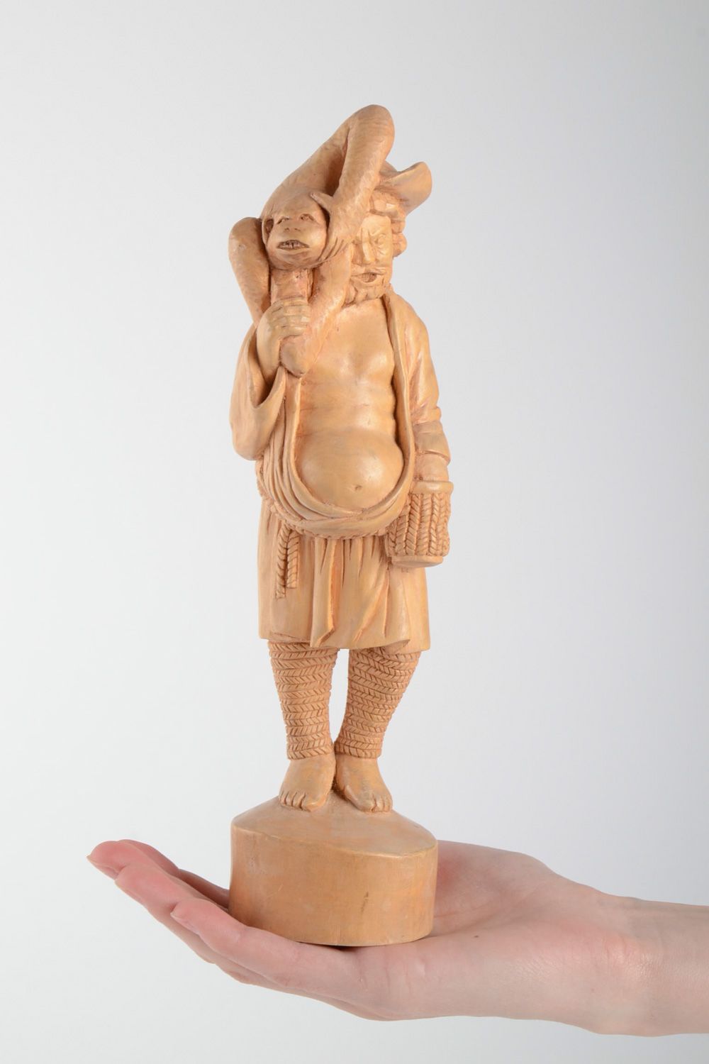 Statuette décorative en bois sculpté faite main originale Homme avec singe photo 5