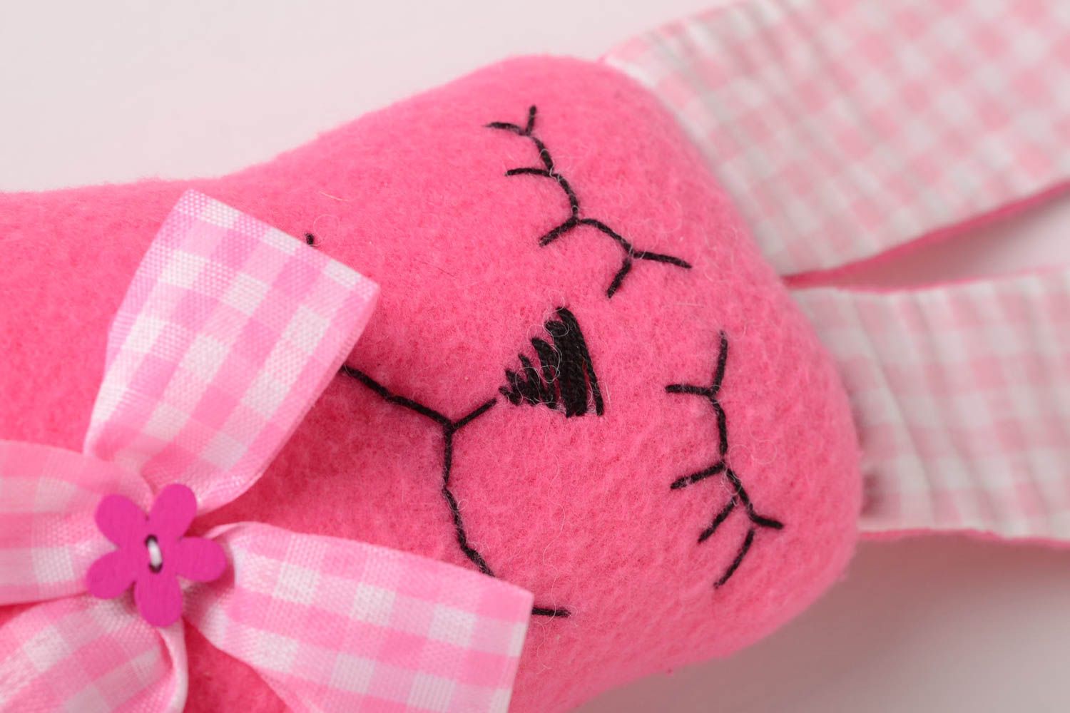 Jouet décoratif fait main Déco maison lapin rose design Cadeau pour enfant photo 5