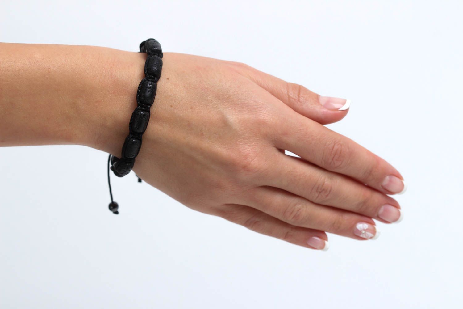Bracelet pierre de lave Bijou fait main noir design Accessoire mode Cadeau femme photo 5