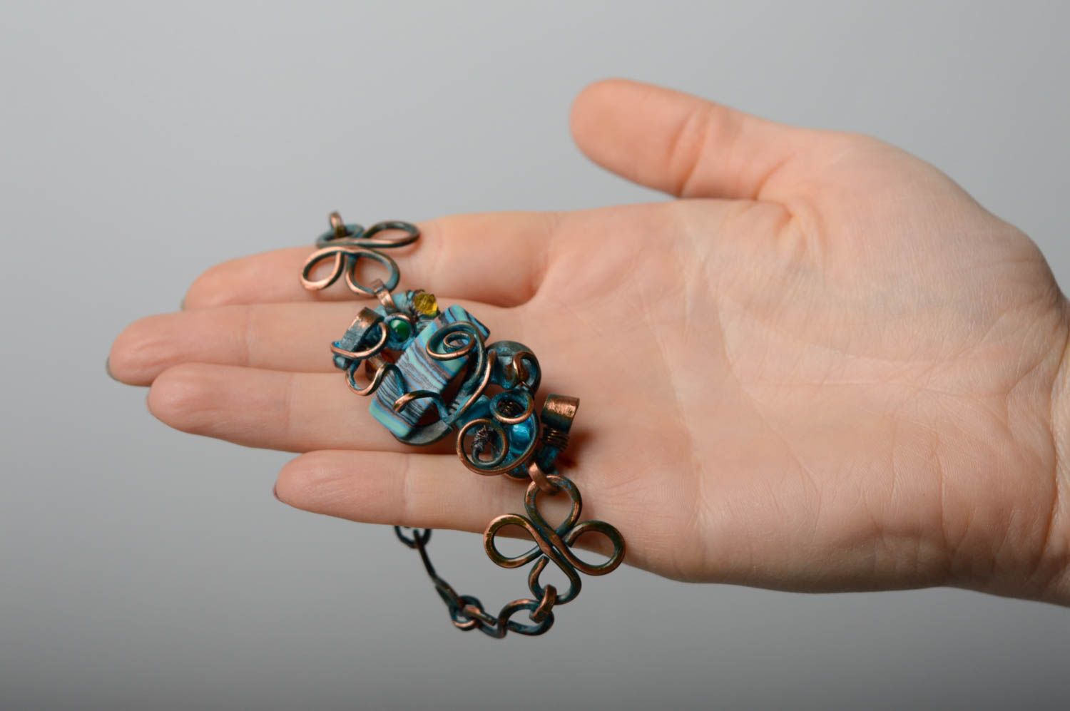 Wire wrap bracelet with beads photo 3