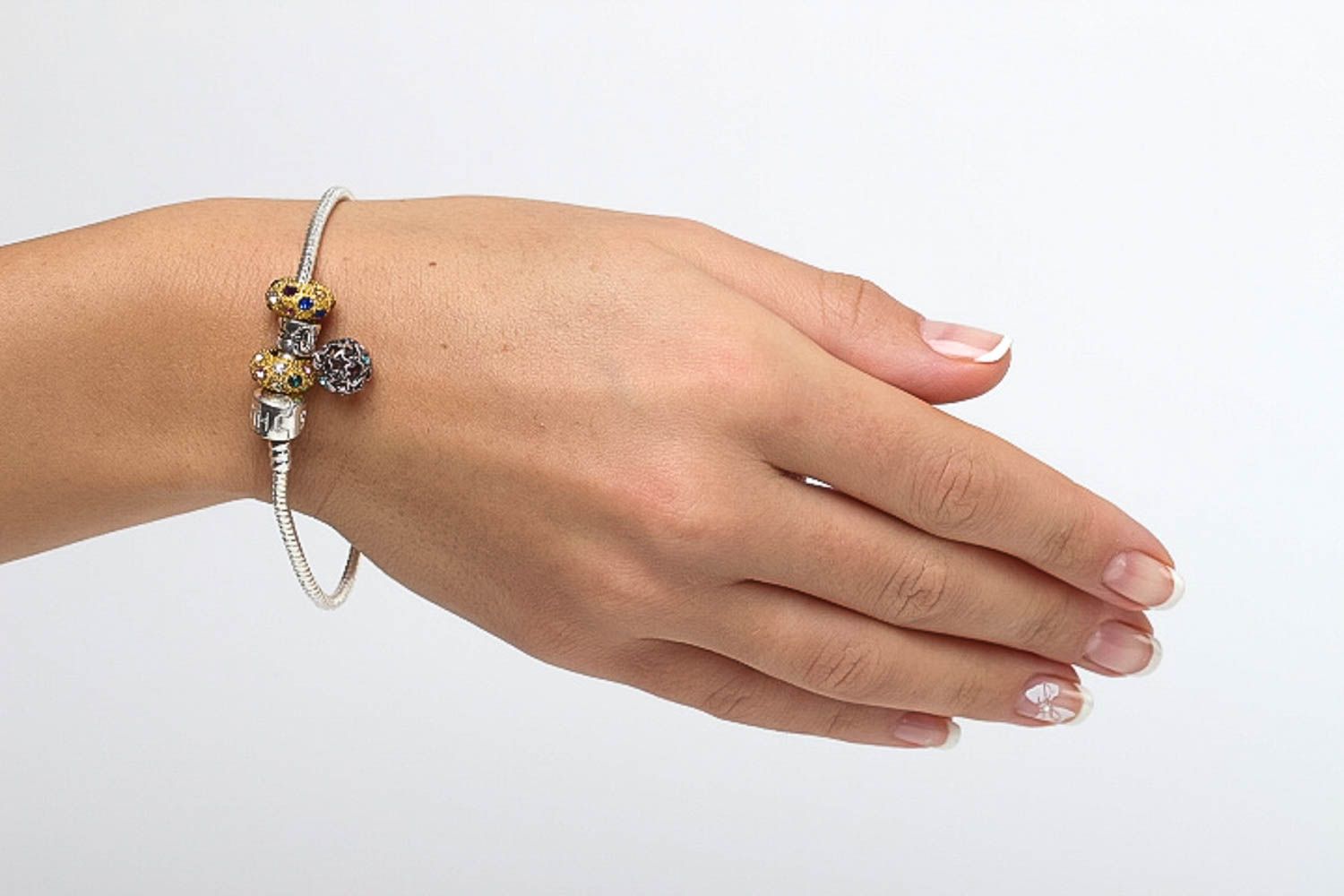 Handmade Damen Armband Designer Schmuck Frauen Accessoire aus Metall mit Perlen foto 5
