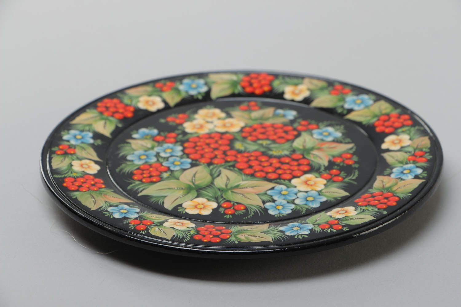 Декоративная тарелка с росписью масляными красками деревянная ручной работы фото 3