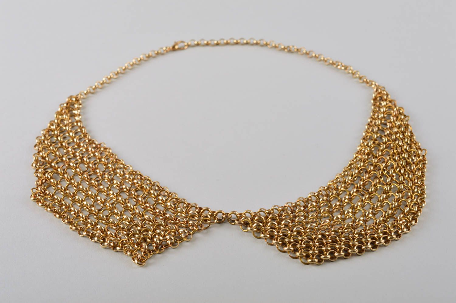 Goldfarbige Halskette aus Rocailles handmade Designer Schmuck Rocailles Kette foto 3