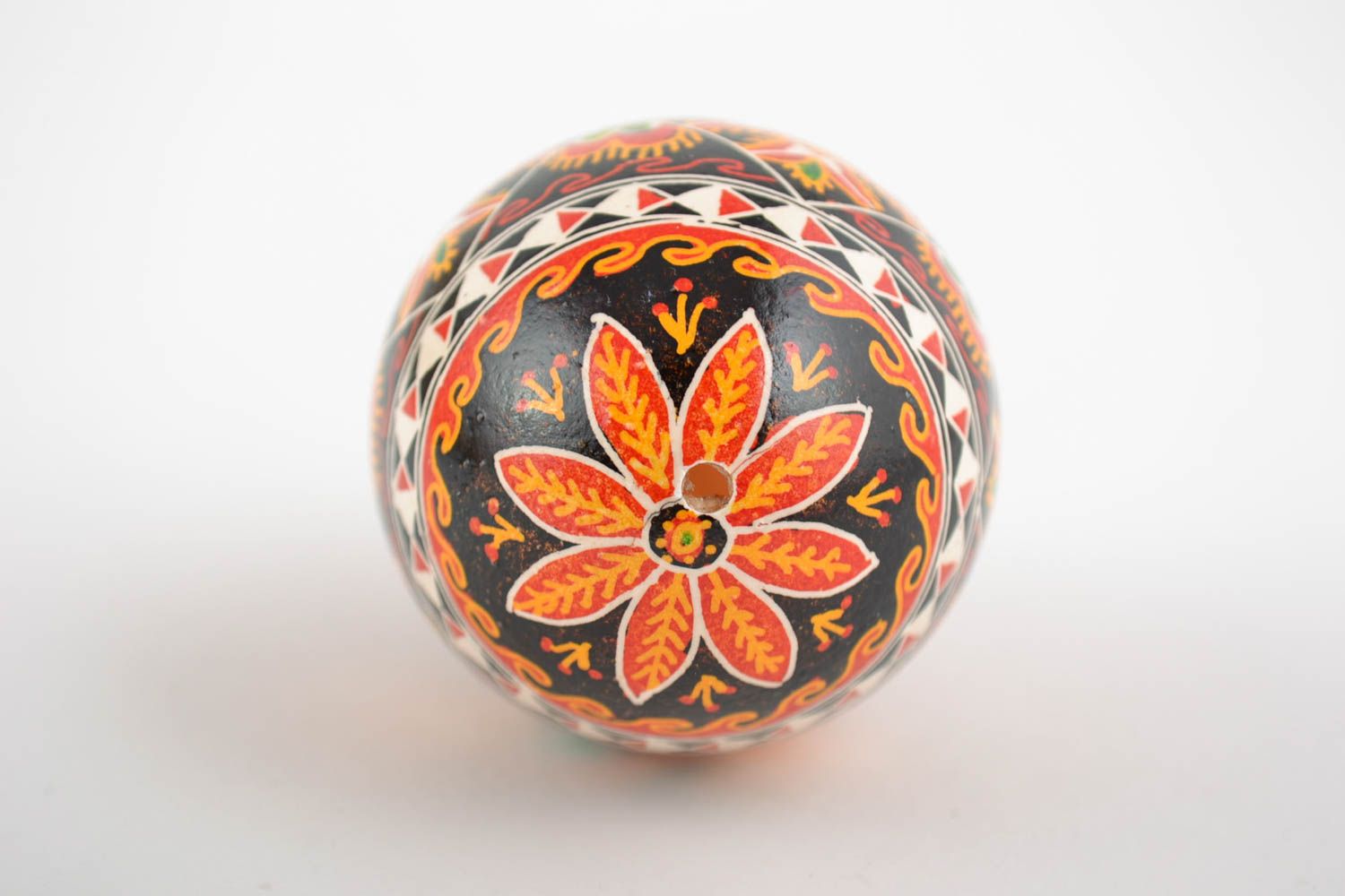 Huevo de Pascua artesanal pintado con acrílicos bonito y vistoso foto 5