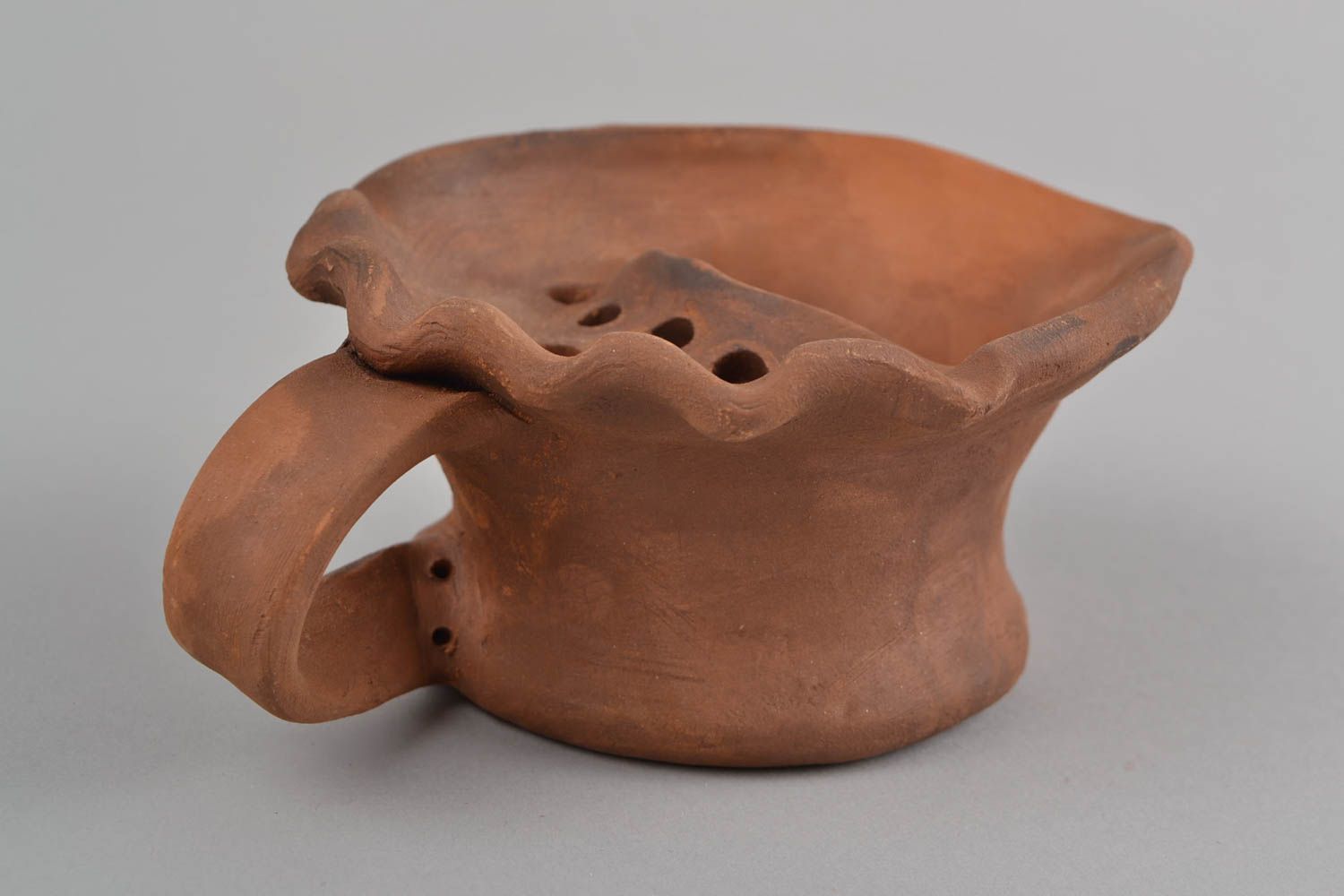 Cendrier en argile fait main original avec anse pratique technique de poterie photo 3