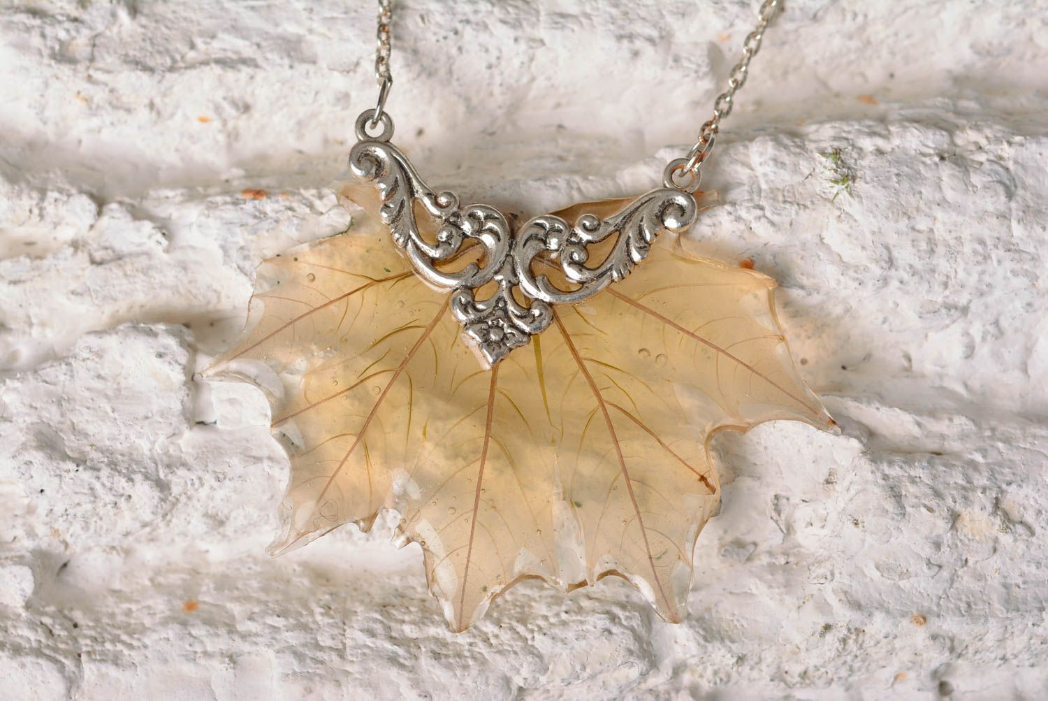 Botanic accessories handmade pendant with natural flower epoxy resin pendant photo 1