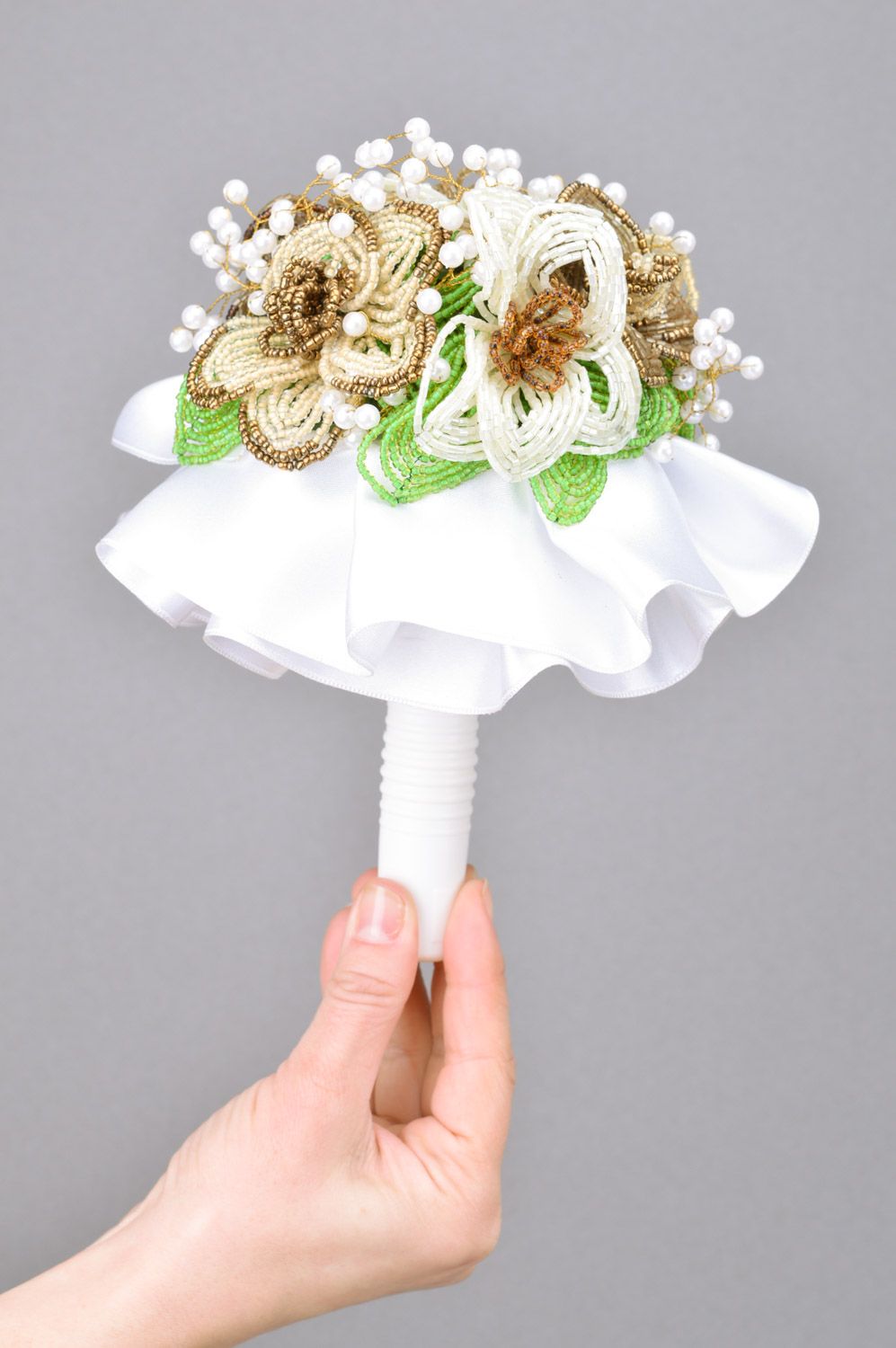 Handmade decorative artificial beaded wedding bouquet with holder photo 3