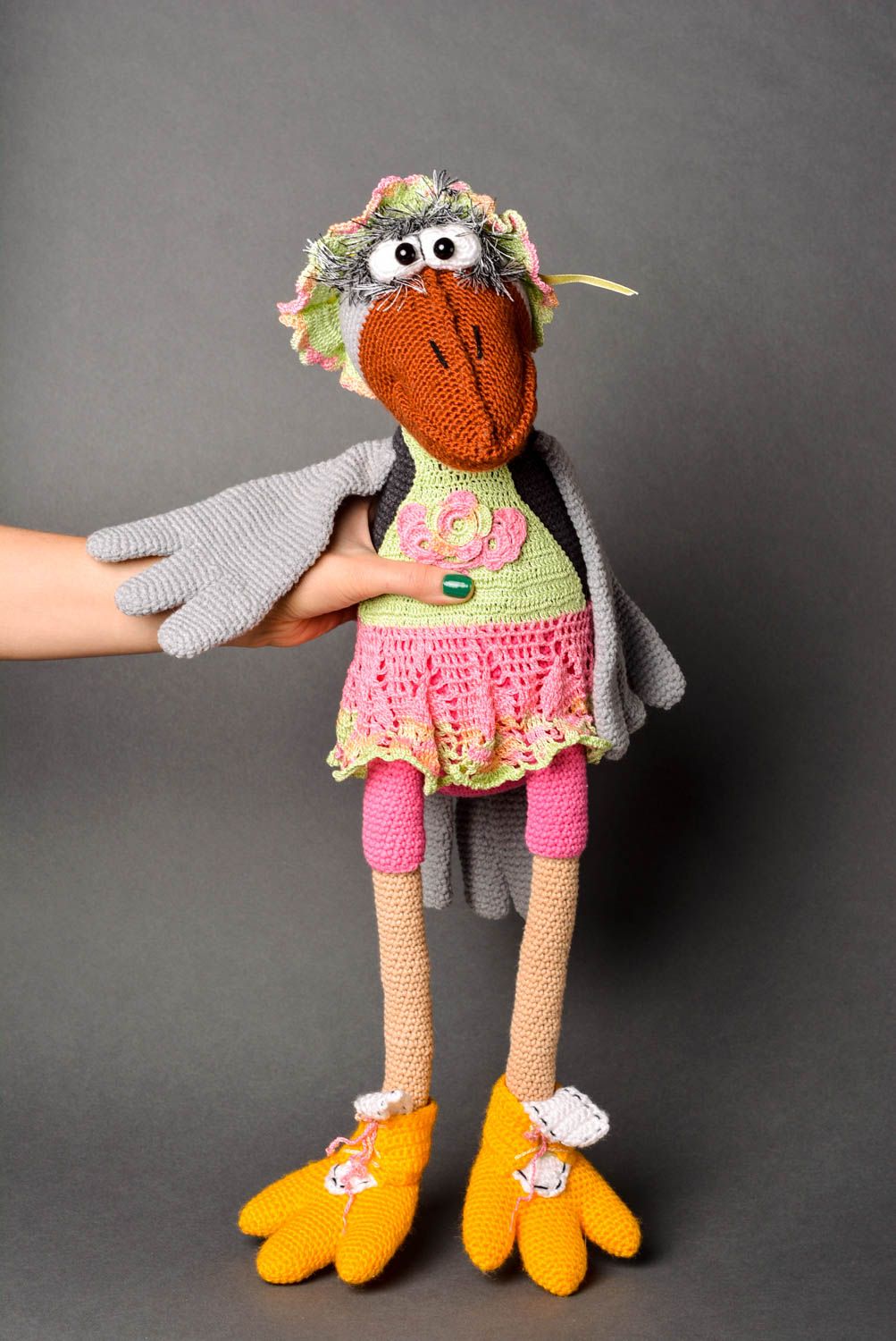 Peluche tricotée Jouet fait main corneille en laine et acrylique Cadeau enfant photo 2