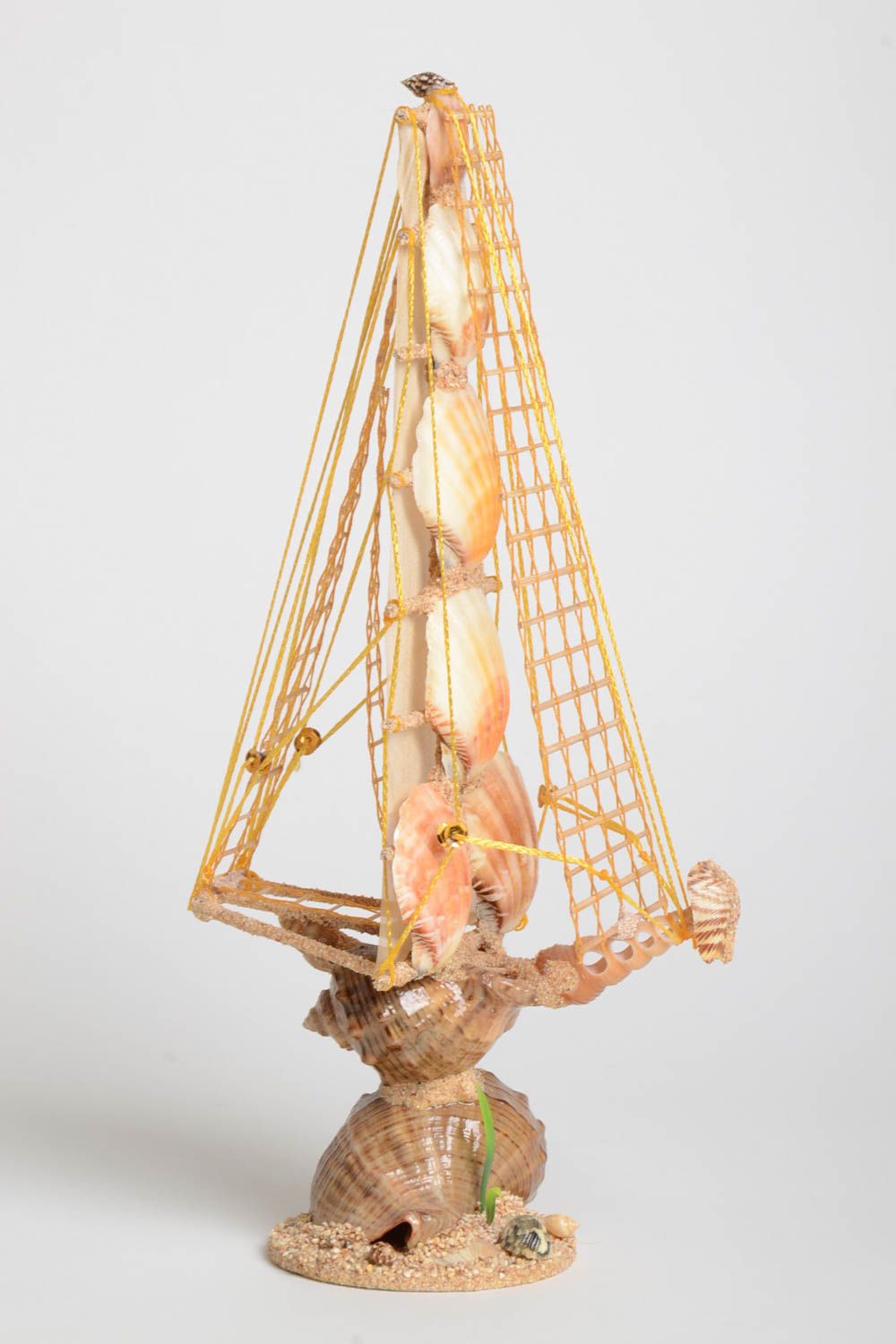 Statuette décorative Figurine fait main en coquillages Déco maison vaisseau photo 2
