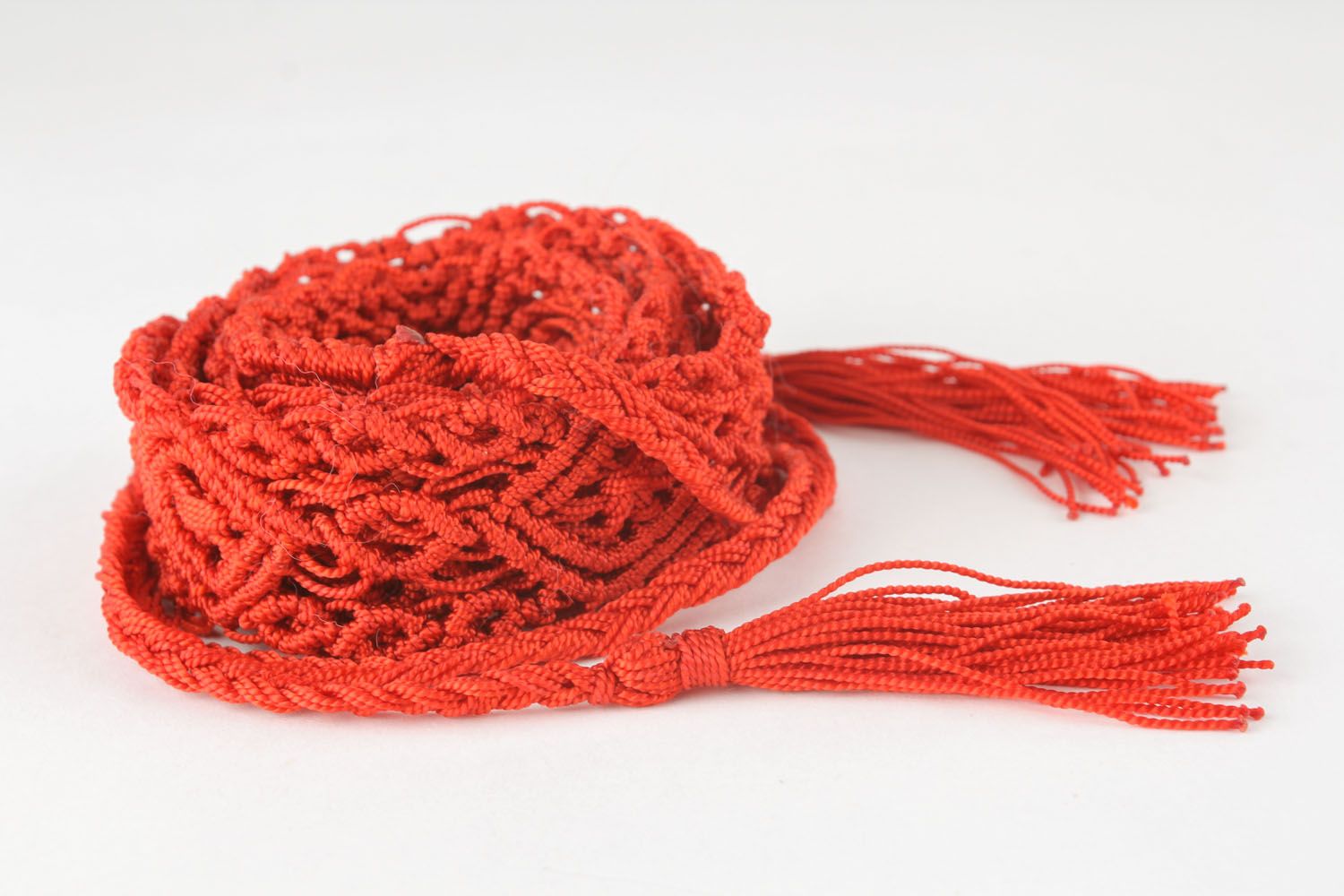 Red woven belt photo 2