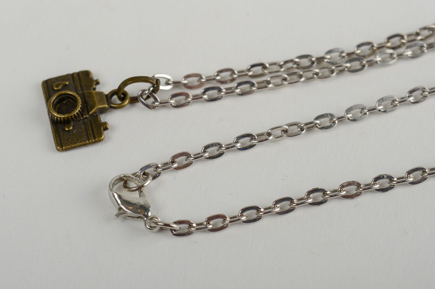 Stylish handmade neck pendant metal pendant necklace beautiful jewellery photo 3