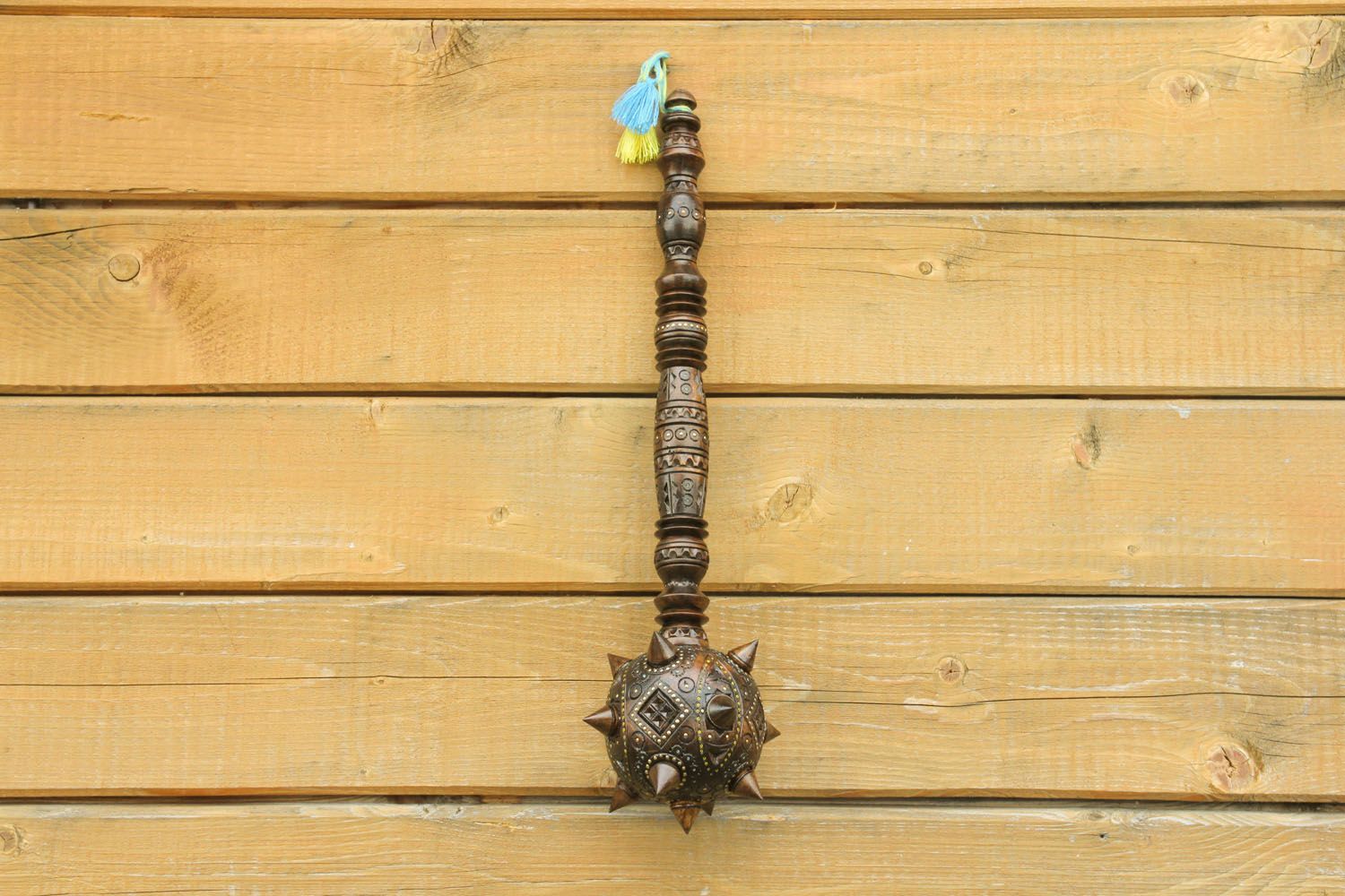 Arma decorativa de madeira feita à mão  foto 5