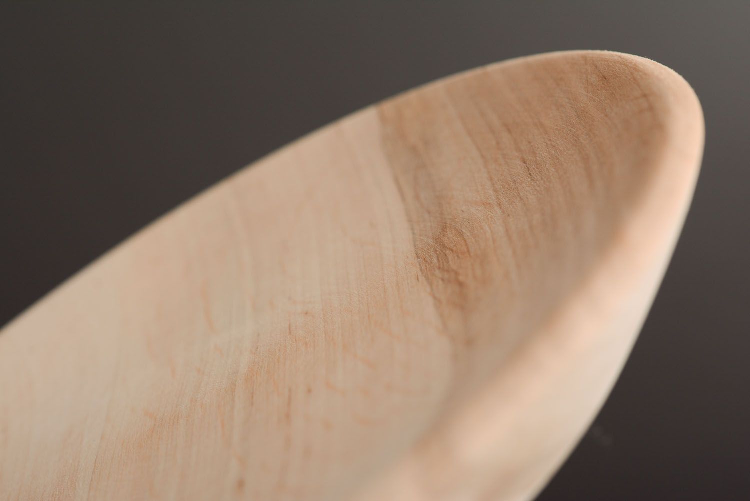 Base de madera hecha a mano con forma de plato foto 3