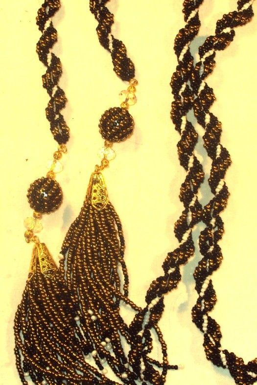 Interesting beaded necklace lariat photo 1