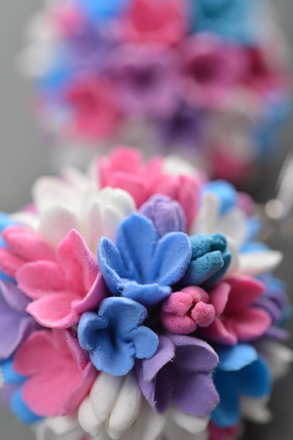 Grelle ovale künstlerische Blumen Ohrringe aus Polymerton für Frauen handgemacht foto 4