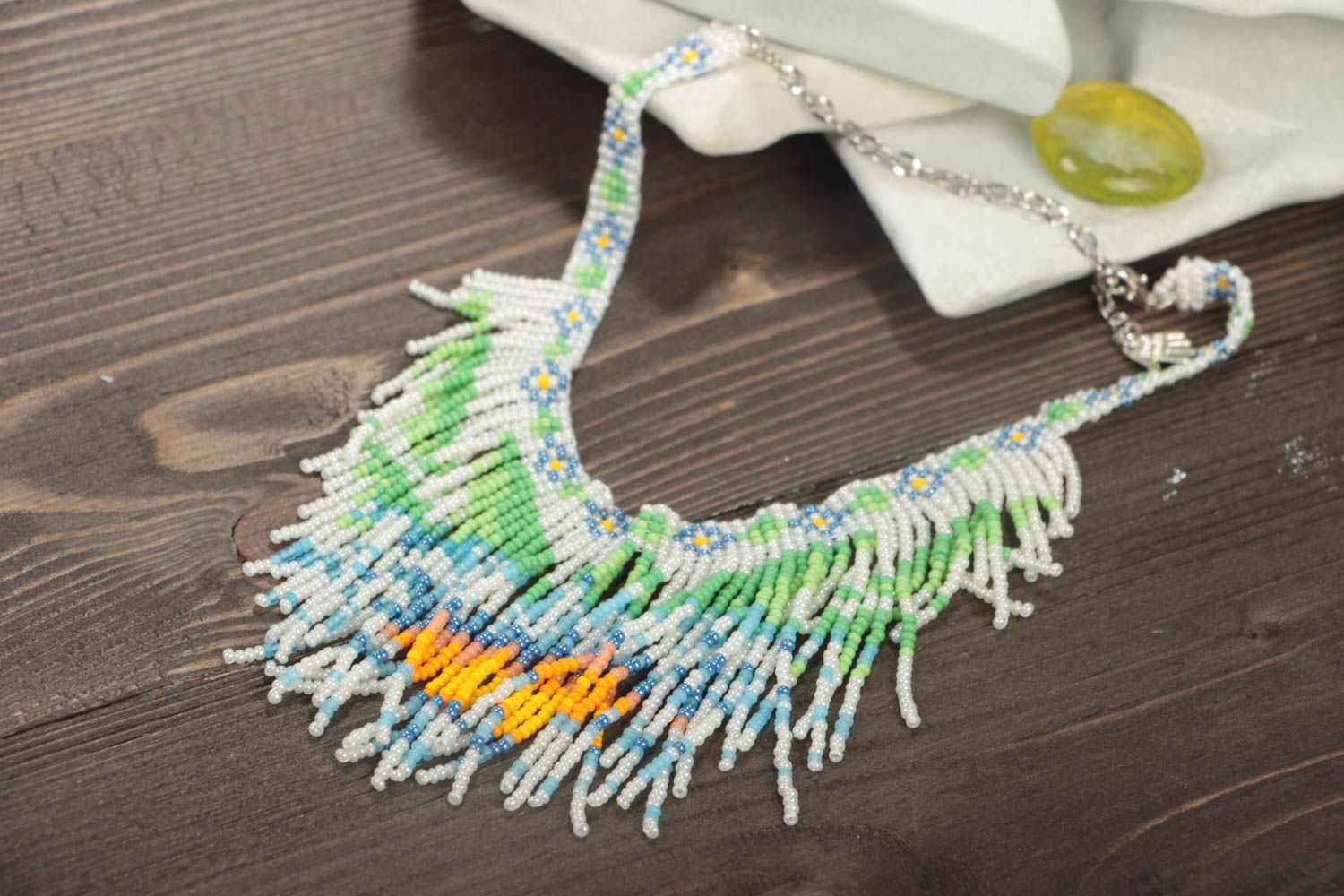 Ожерелье из бисера разноцветное ромашковое авторское красивое ручной работы фото 1
