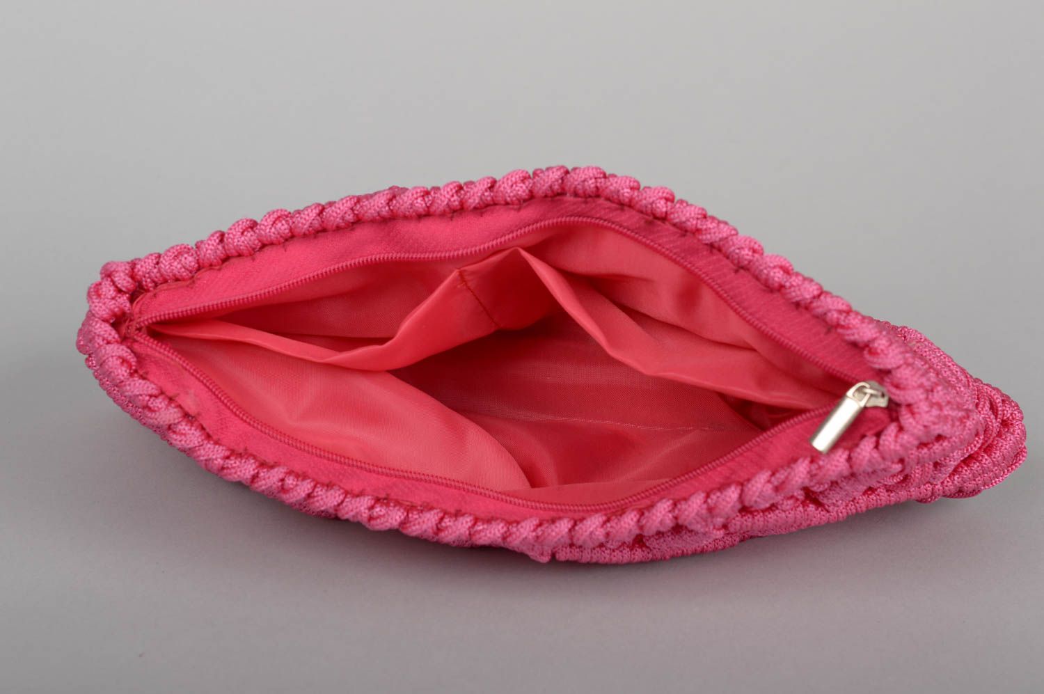 Sac clutch Pochette fait main rose tressé macramé Accessoire pour femme photo 3