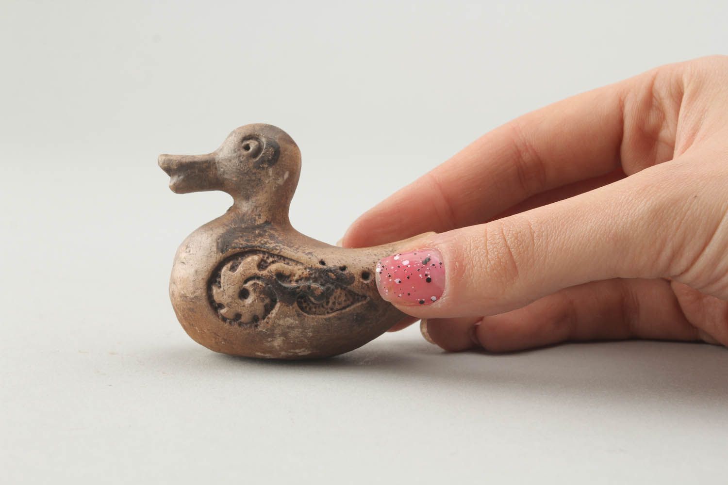 Ceramic whistle in the shape of a duck photo 2