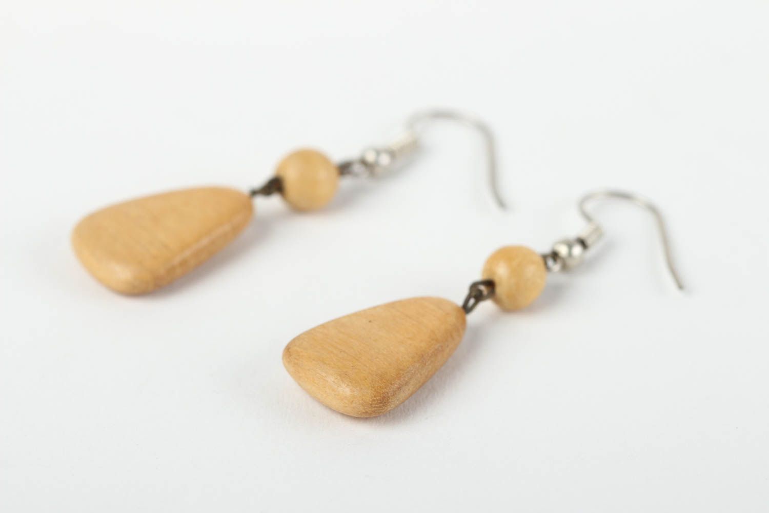 Beautiful handmade beaded earrings wooden bead earrings fashion accessories photo 3