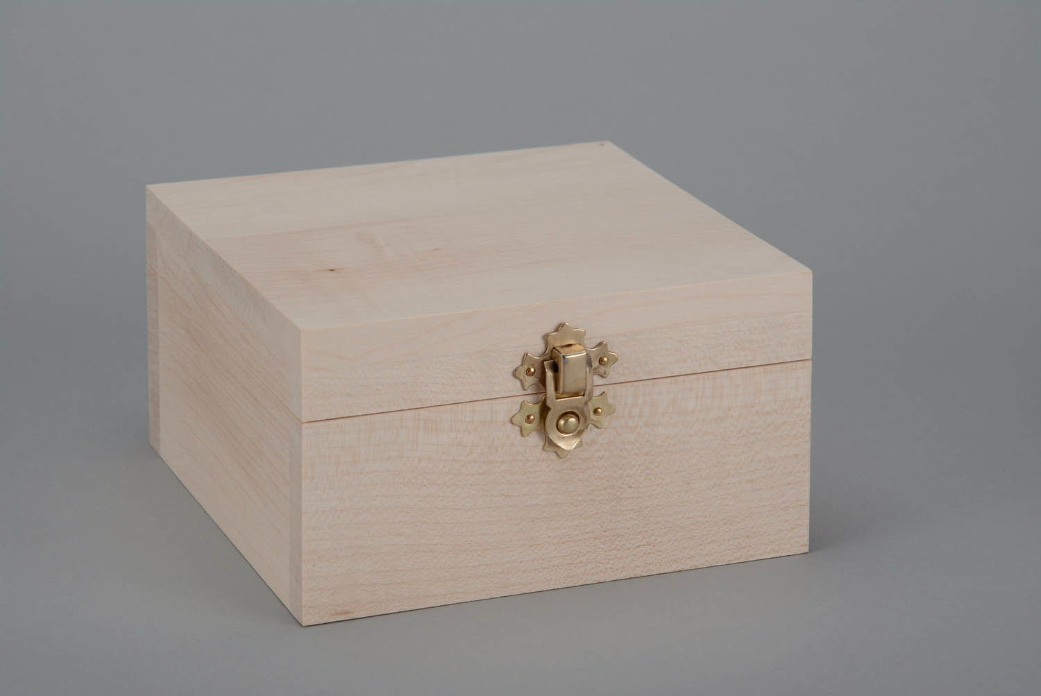 Wooden blank box for accessories photo 1