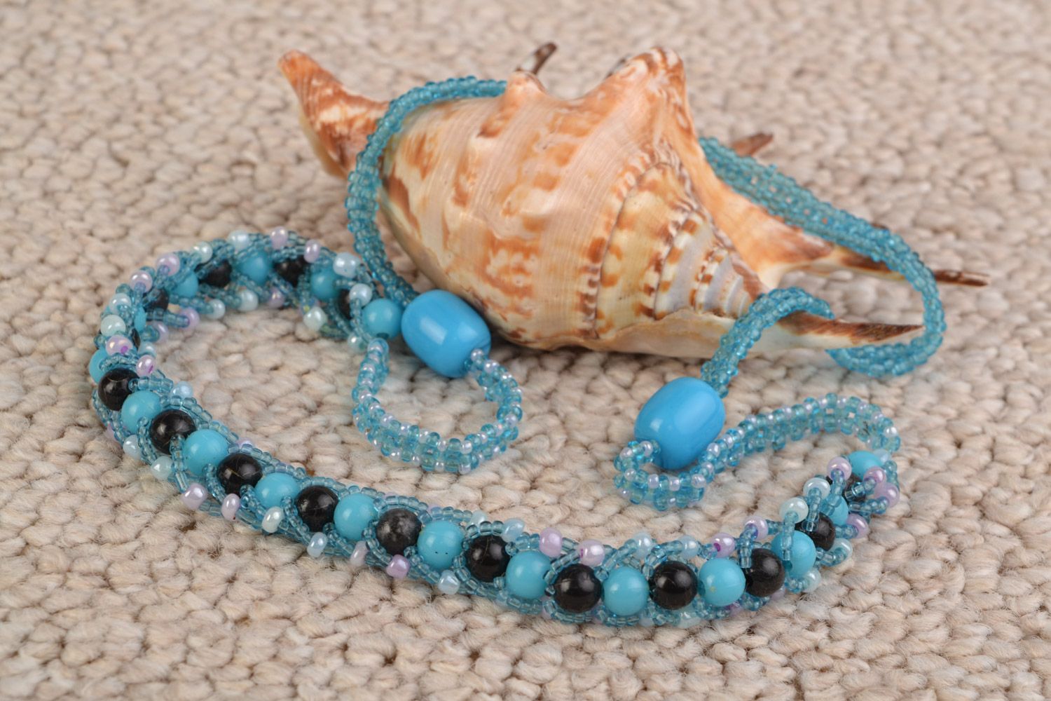 Handmade tender necklace with blue and black beads of different sizes for women photo 5