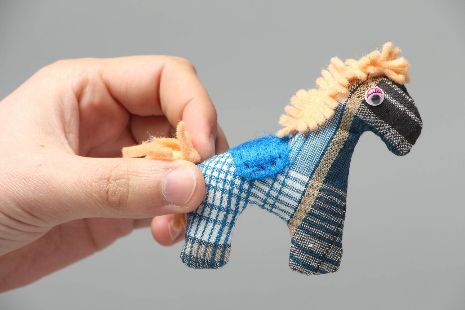 Cavallo carino fatto a mano pupazzo di peluche giocattolo simpatico da bambini foto 3