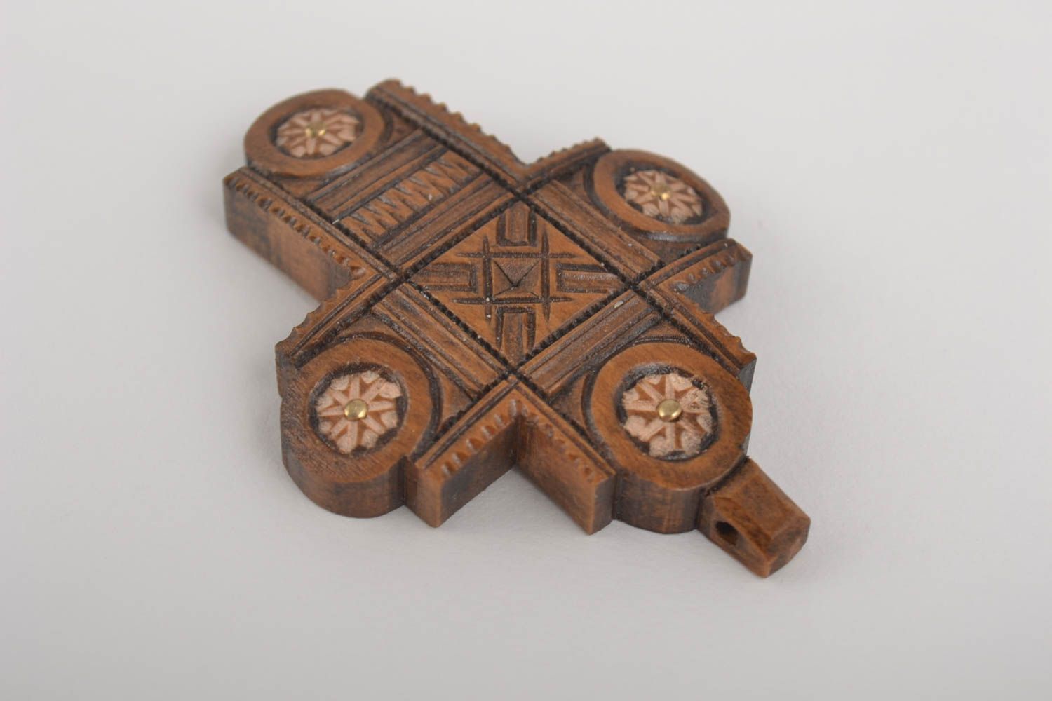 Pendentif croix Bijou ethnique fait main Accessoire femme amulette en bois photo 2