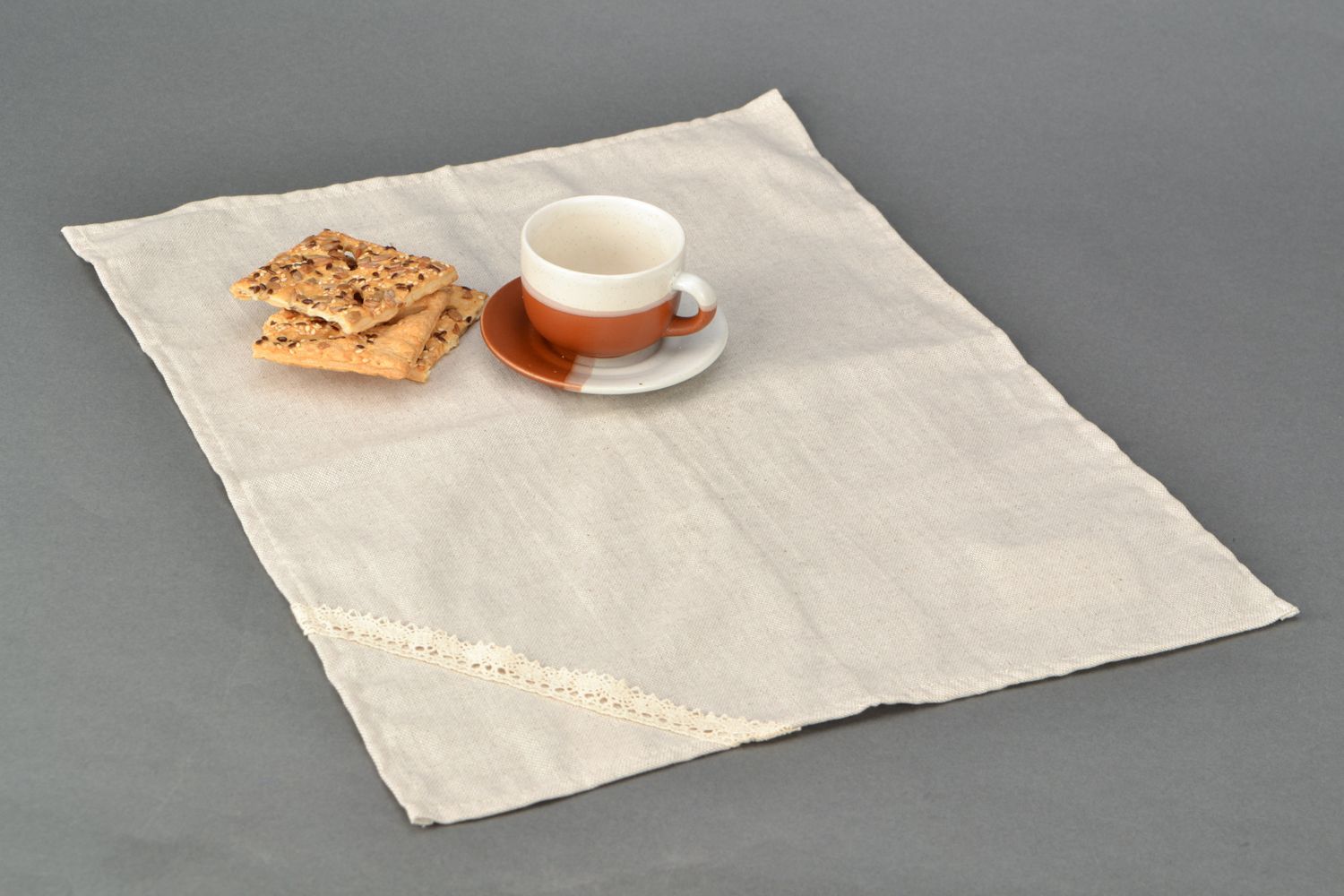 Serviette de table en tissu de coton et polyamide carrée blanche faite main photo 1