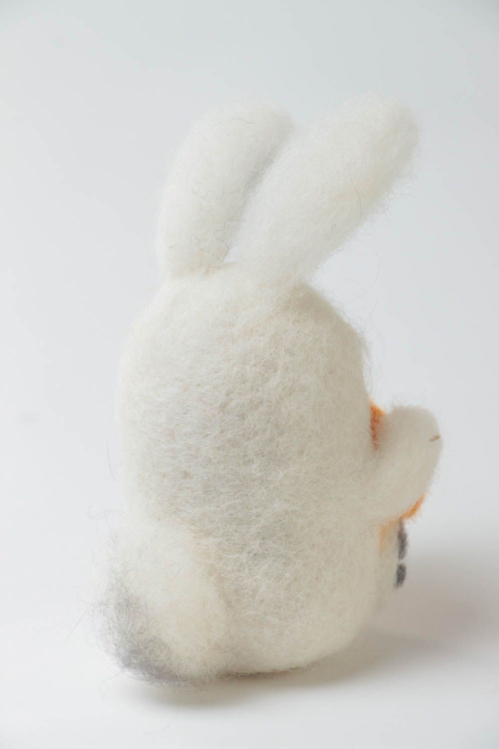 Doudou lièvre en laine feutrée fait main petit décoratif cadeau pour enfant photo 4