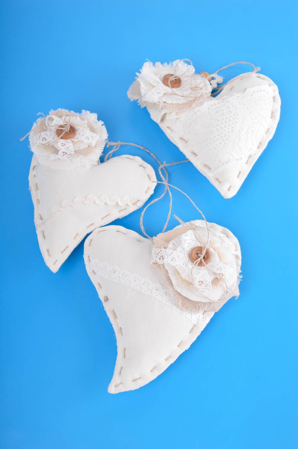 Декор для дома хэнд мэйд мягкие сердца белые декоративные сердца Любовный оберег фото 2
