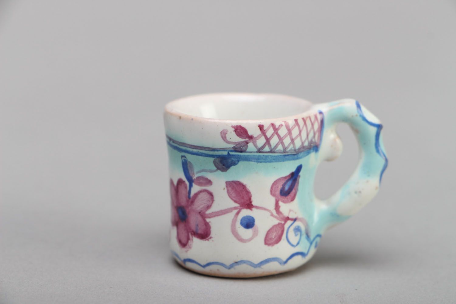 1 oz espresso decorative cup wth handle in white and blue color photo 1