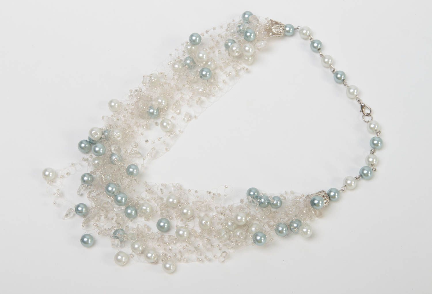 Collier perles rocaille Bijou fantaisie fait main Accessoire femme blanc gris photo 2