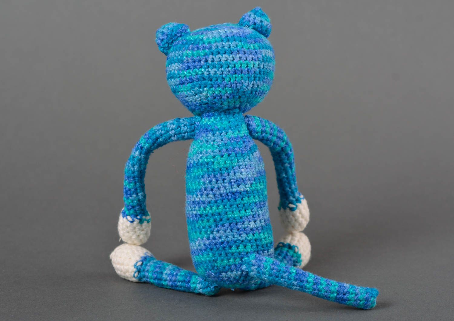 Jouet tricoté au crochet Peluche faite main Cadeau enfant original Chat bleu photo 4