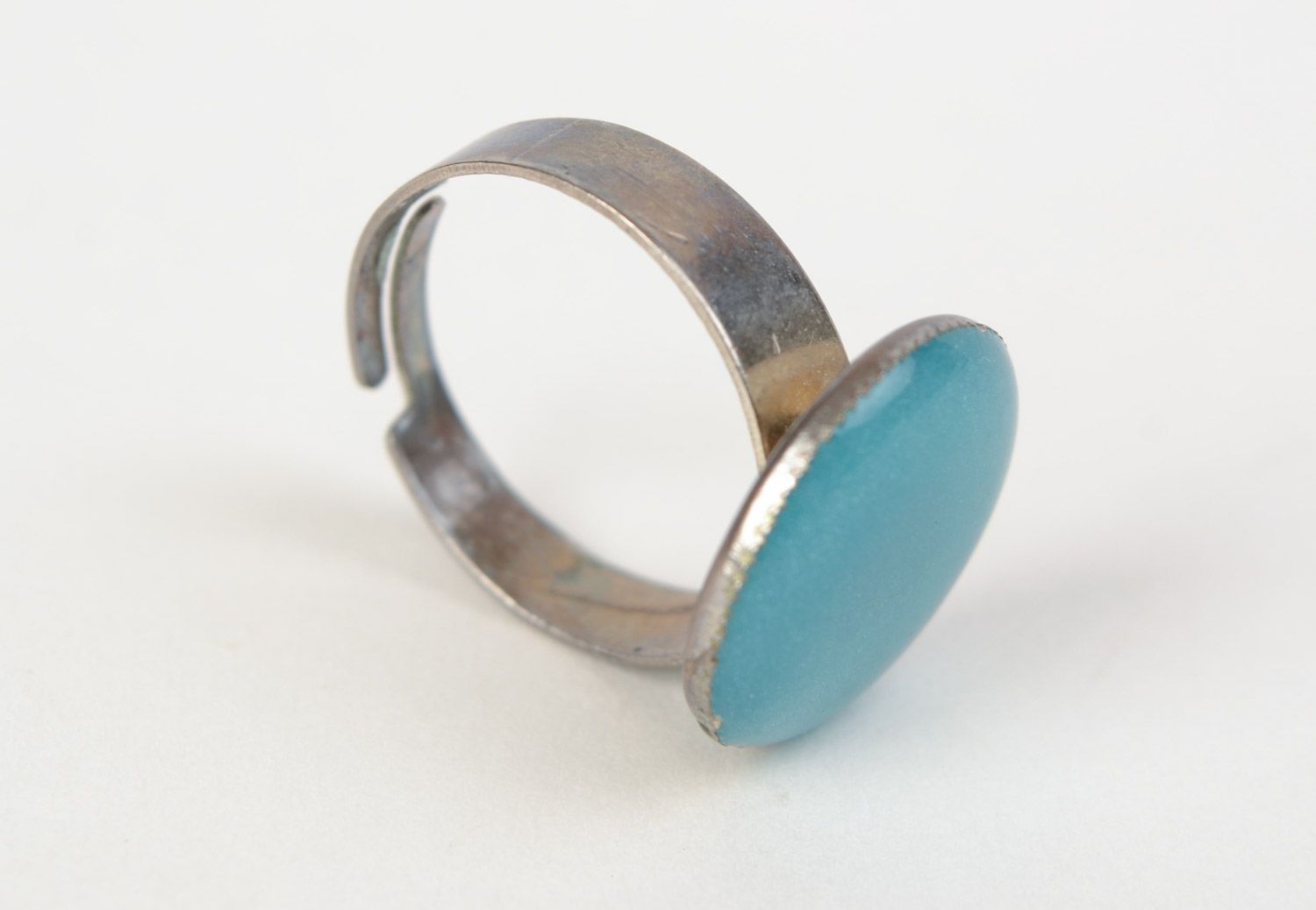 Handmade laconic round blue ring with metal basis of adjustable size for women photo 3