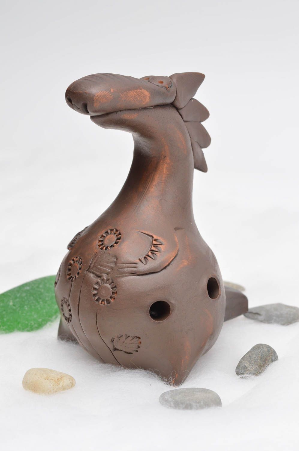 Silbato de barro hecho a mano figura de animal dragón souvenir original foto 1