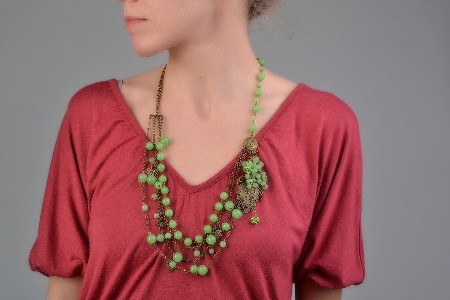 Handmade necklace with green nephrite and beads with rhinestones on long chain  photo 1