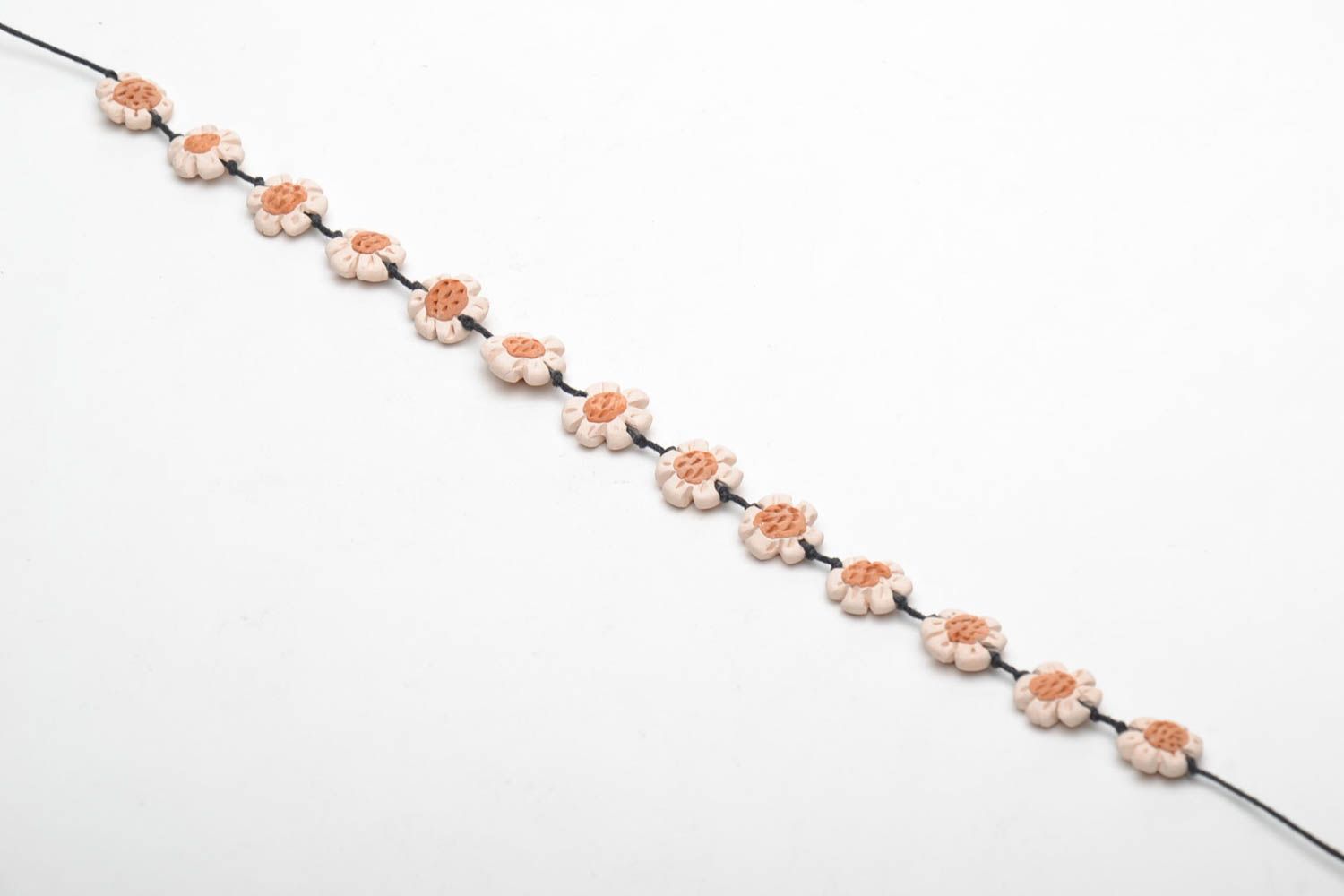 Handmade bead necklace Chamomiles photo 3