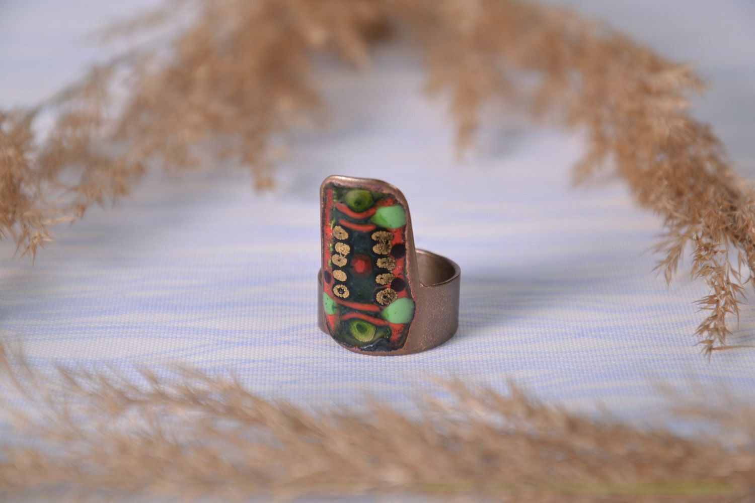 Massiver Ring aus Kupfer im Ethno-Stil foto 1