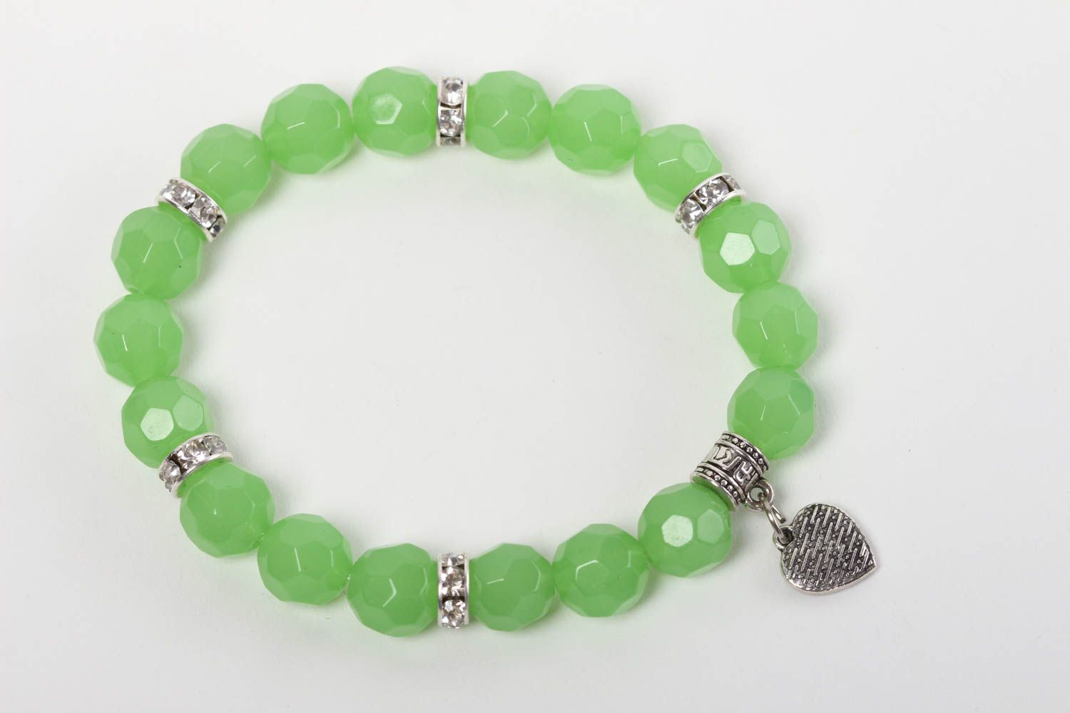 Light gemstone green beads bracelet with metal heart shape charms for women  photo 2